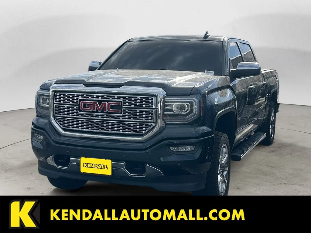 2017 GMC Sierra 4WD Crew Cab Short Box's photo