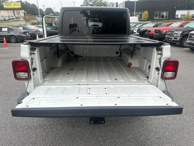 Used 2023 White Jeep Sport S image 22