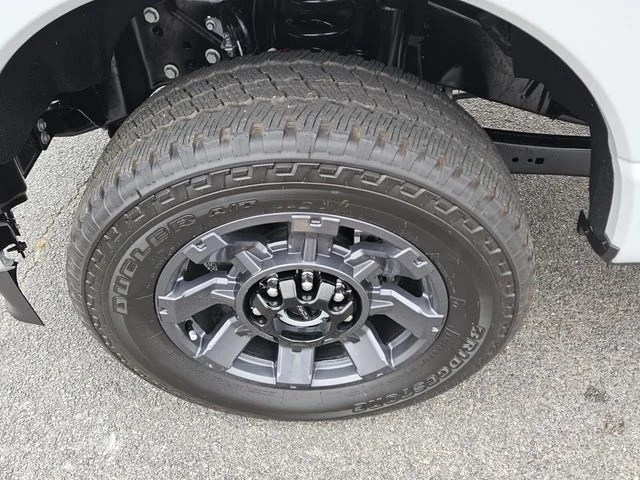 2026 Ford F-350 Super Duty XL - Photo 10