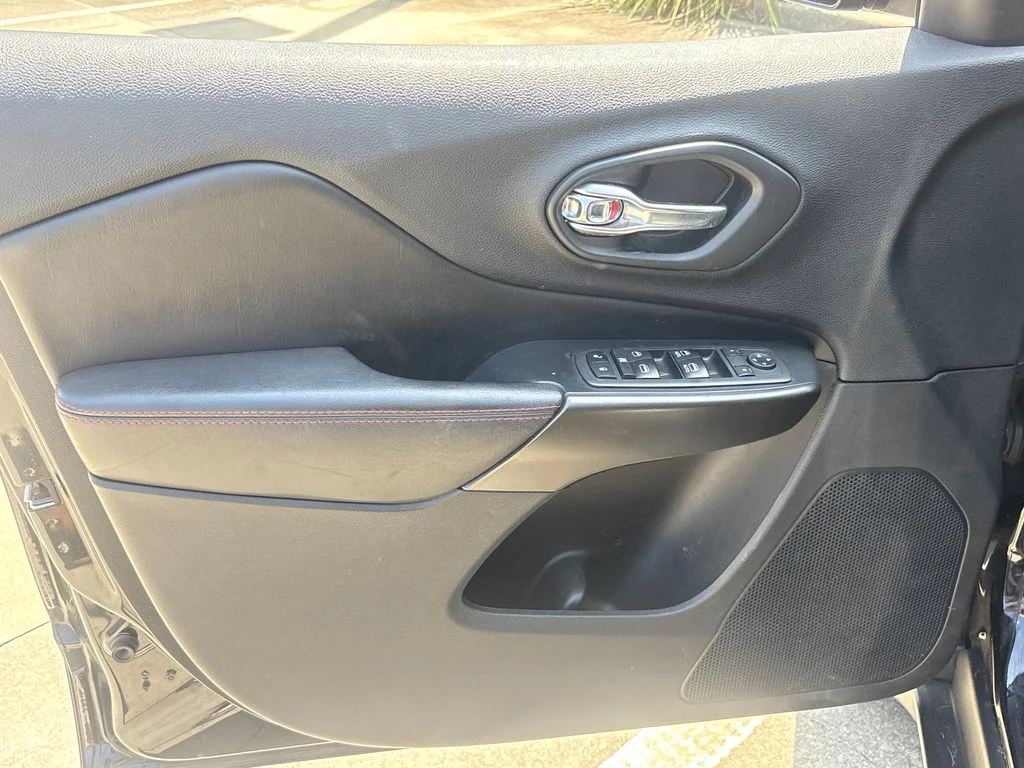 Certified Used 2020 Black Jeep Trailhawk image 15