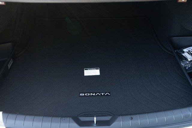 2025 Hyundai Sonata SEL - Photo 11