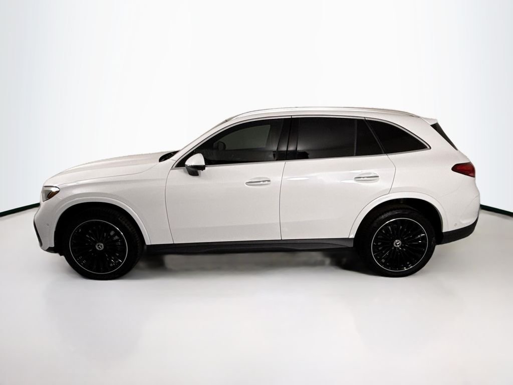 New 2027 Moonlight White Metallic Mercedes-Benz GLC 300 image 8