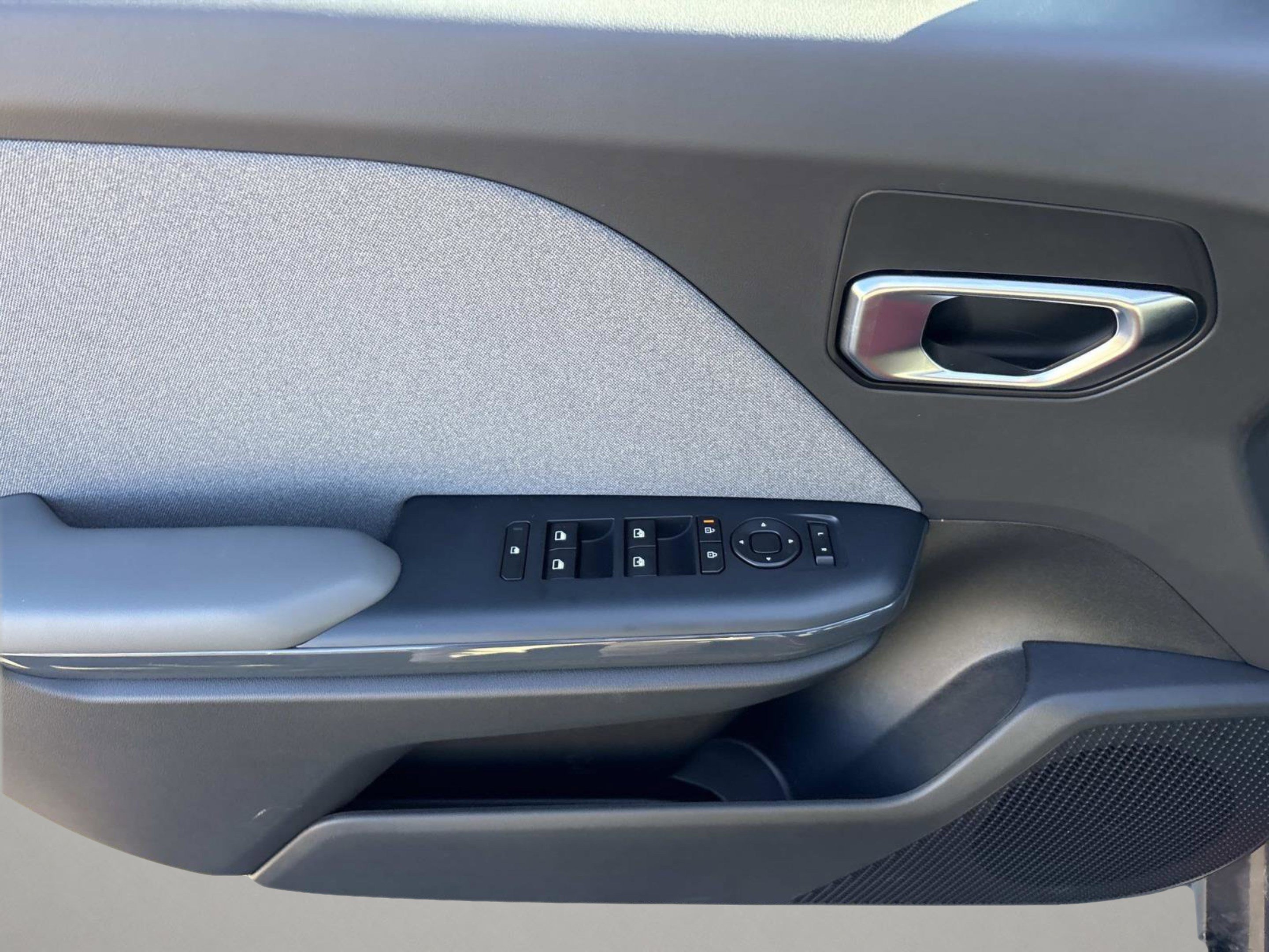2025 Kia K4 EX - Photo 18