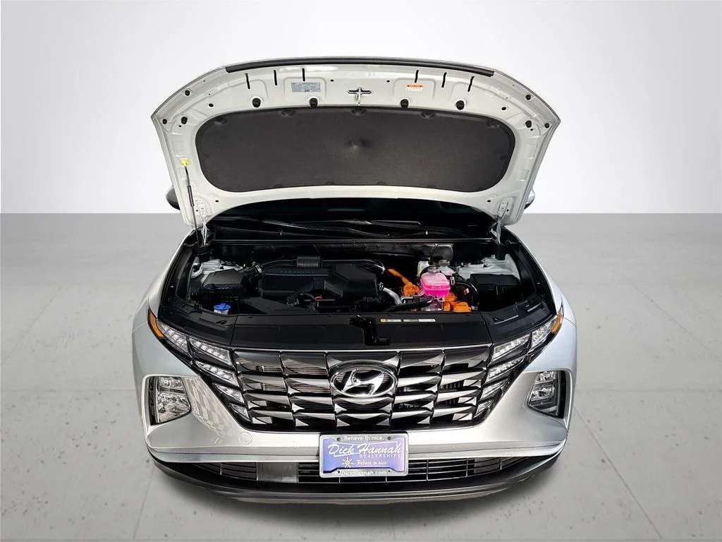 Used 2024 Silver Hyundai Blue image 22