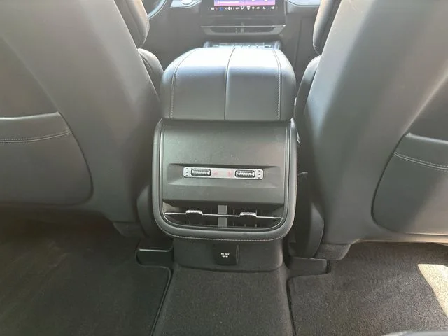Used 2024 Black Lincoln Reserve image 24