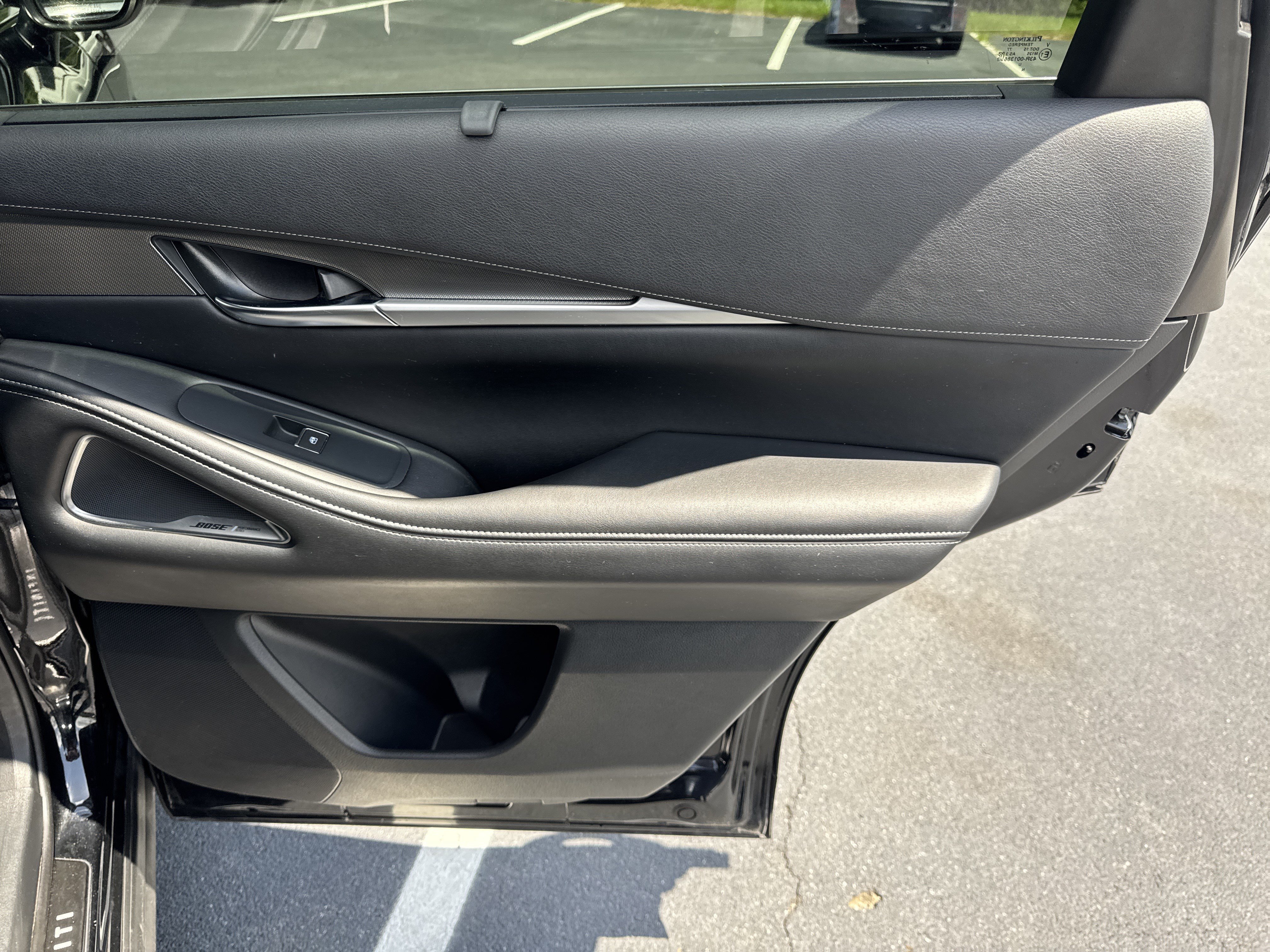 Used 2025 Mineral Black INFINITI LUXE image 35