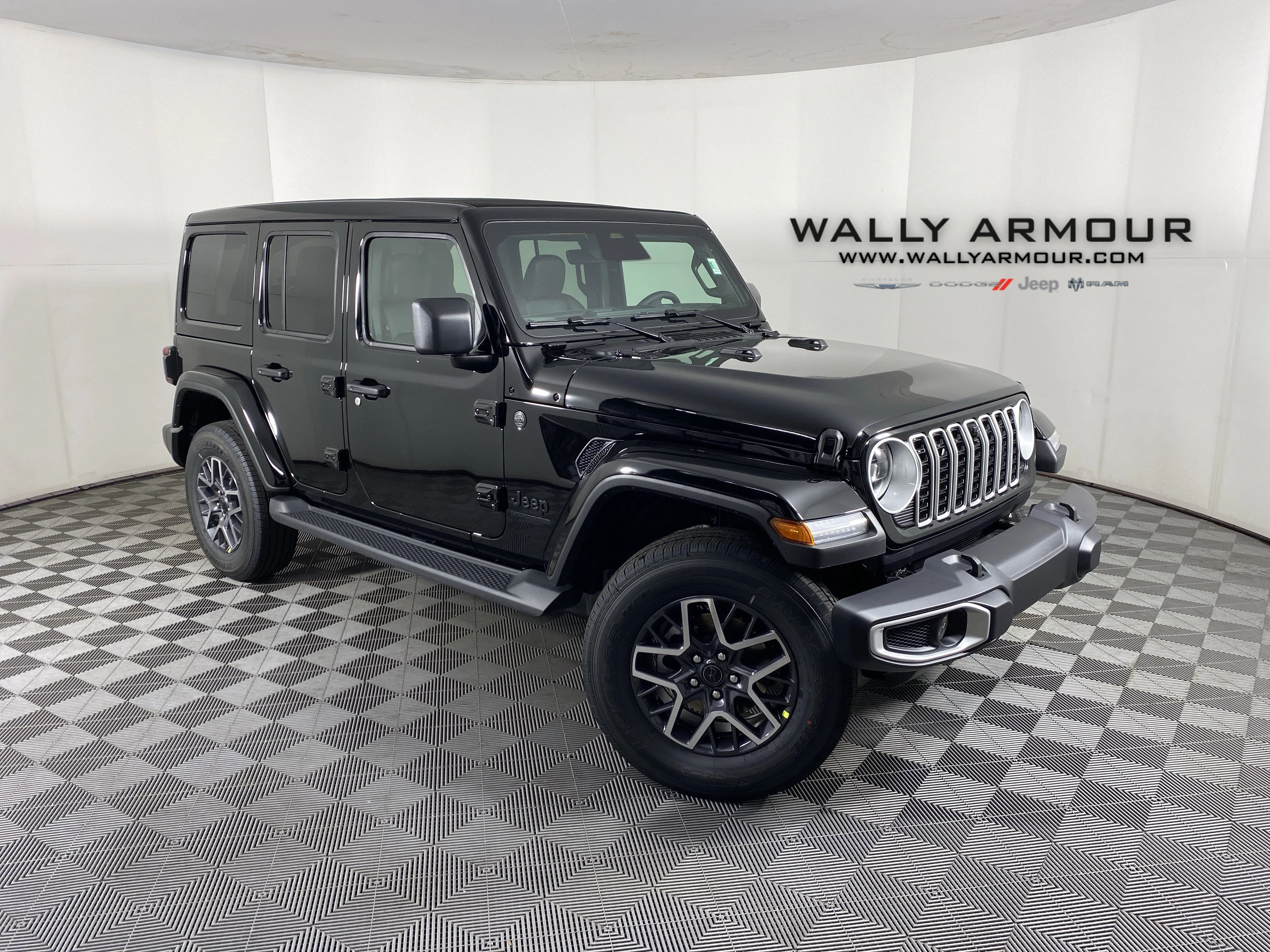 New 2026 Black Clear-Coat Exterior Paint Jeep Sahara image 1