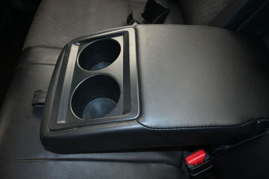 Used 2018 Blue Toyota SE image 17