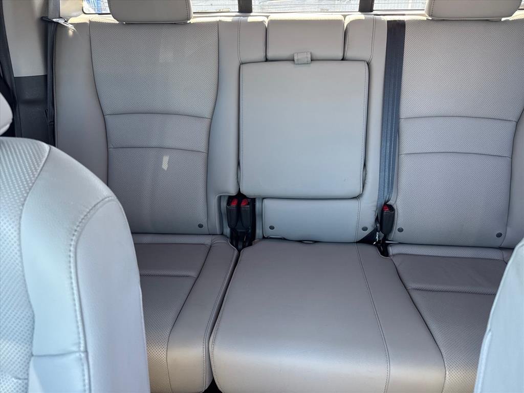 Certified Used 2019 Lunar Silver Metallic Honda RTL image 17