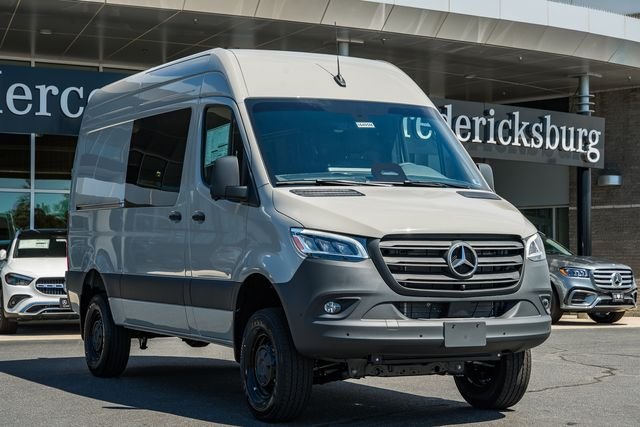 2026 Mercedes-Benz Sprinter Crew Van Crew 144 WB