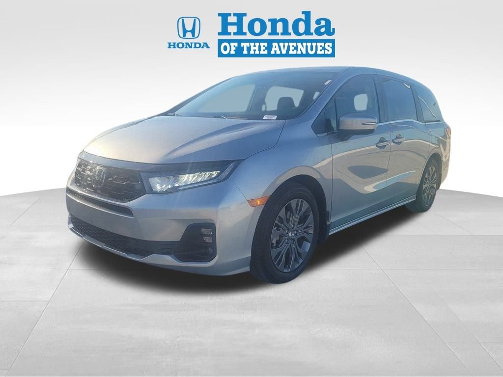 2026 Honda Odyssey Touring - Photo 3