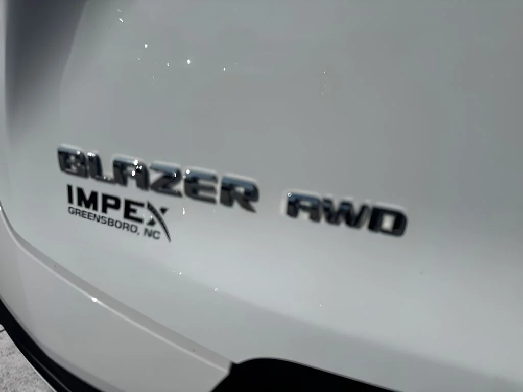 Used 2025 White Chevrolet LT image 24