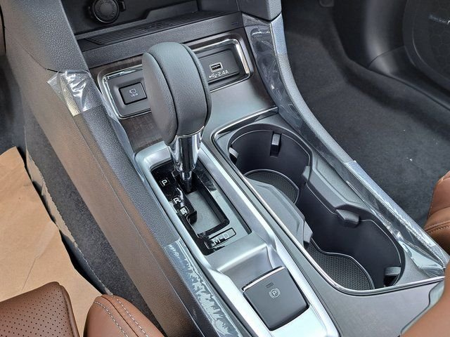 New 2026 CRYSTAL WHITE PEARL Subaru Touring 7-Passenger image 11