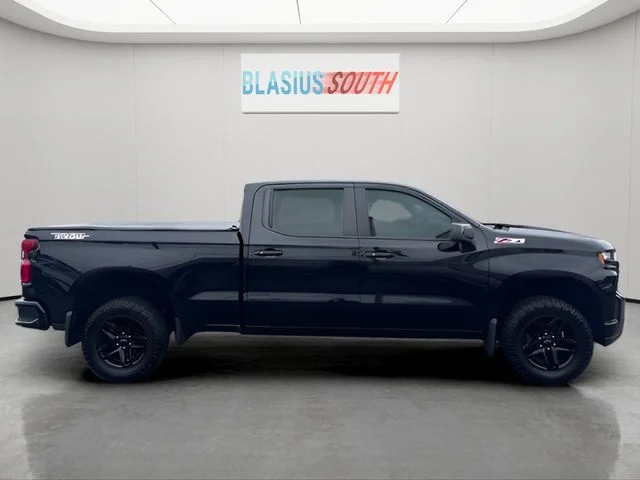 Used 2019  Chevrolet LT Trail Boss image 2