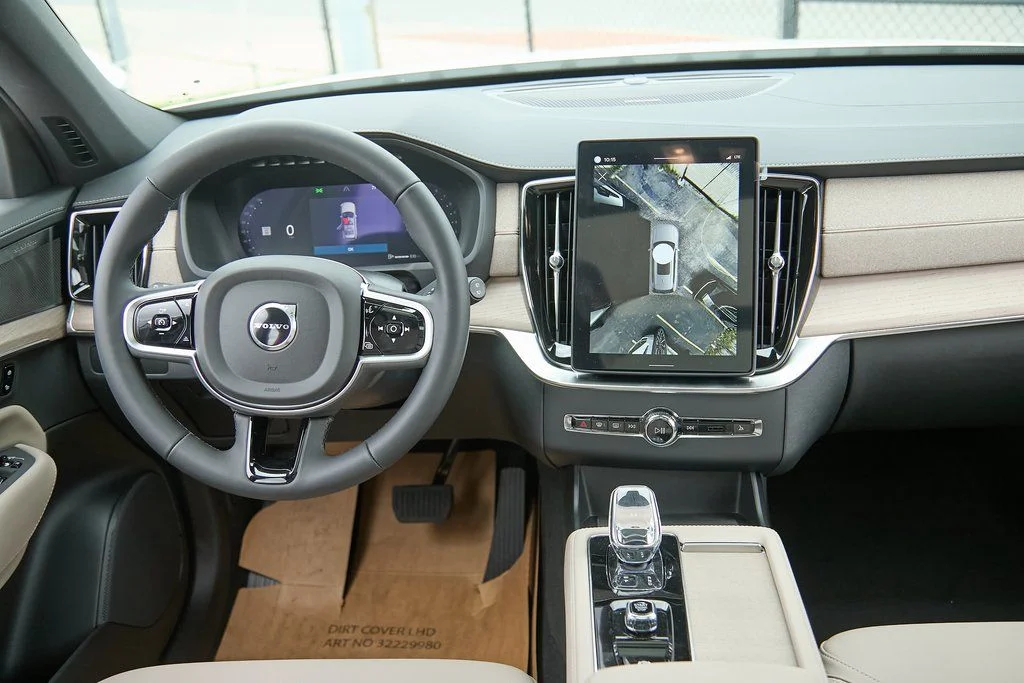 2026 Volvo XC90 Plus - Photo 27