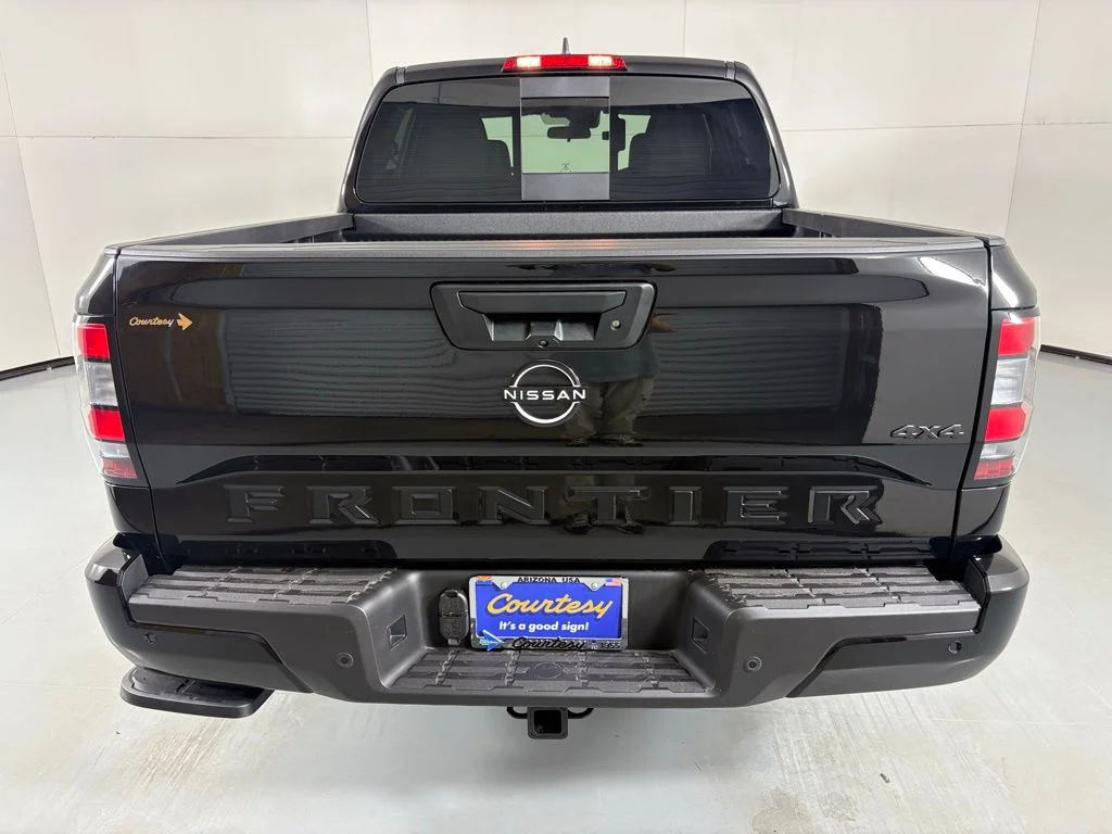 New 2026 Super Black Nissan Crew Cab SV image 7