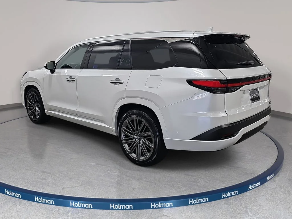 New 2026 Wind Chill Pearl Lexus LUXURY AWD image 8