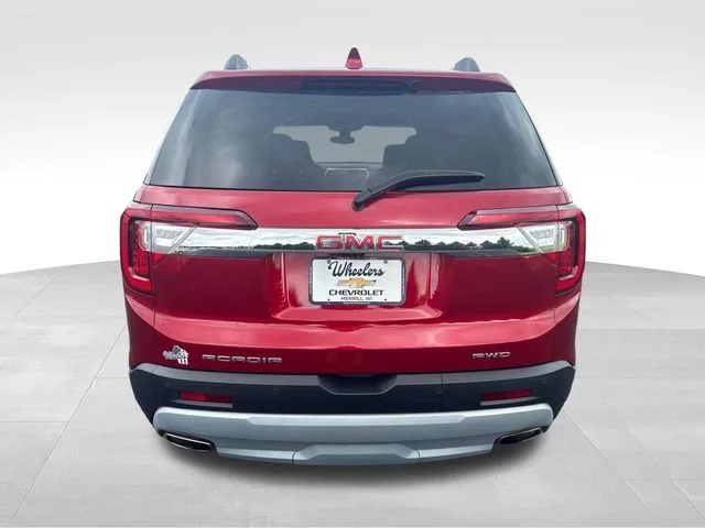Used 2023 Volcanic Red Tintcoat GMC SLE image 4
