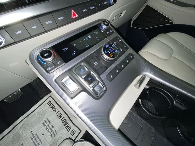 Used 2023 Black Hyundai Calligraphy image 17