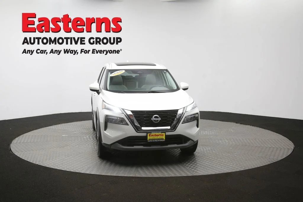 Used 2023 White Nissan SV image 53