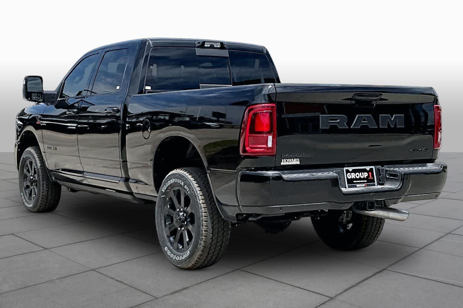 New 2026 Diamond Black Crystal Pearl-Coat Exterior Paint RAM Laramie image 13