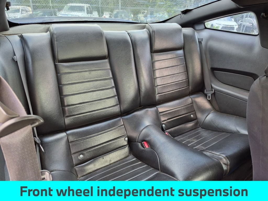 Used 2010  Ford GT Premium image 32