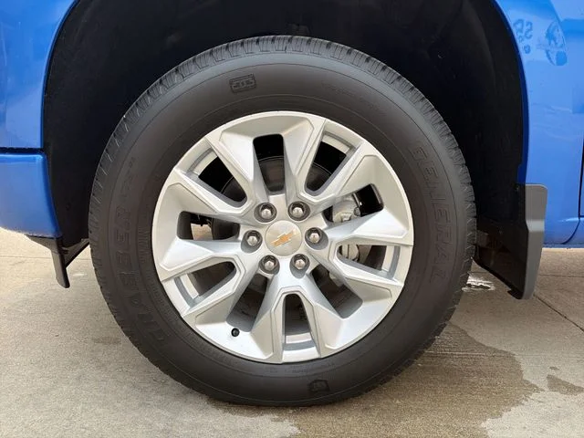 Used 2025 Blue Chevrolet Custom image 12