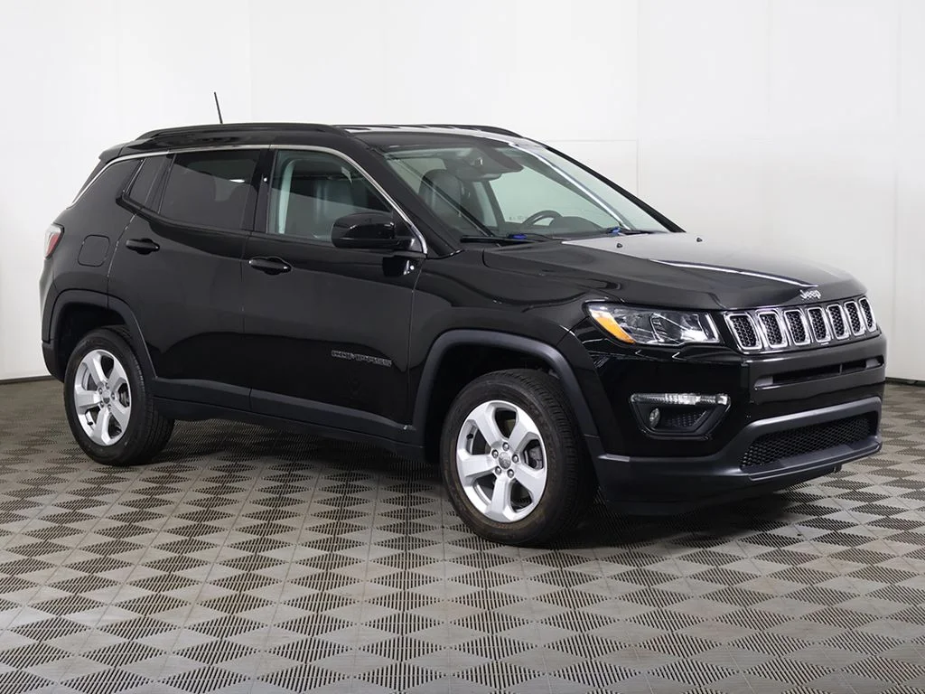 Used 2019 Jeep Compass Latitude with VIN 3C4NJDBB1KT836172 for sale in Streetsboro, OH