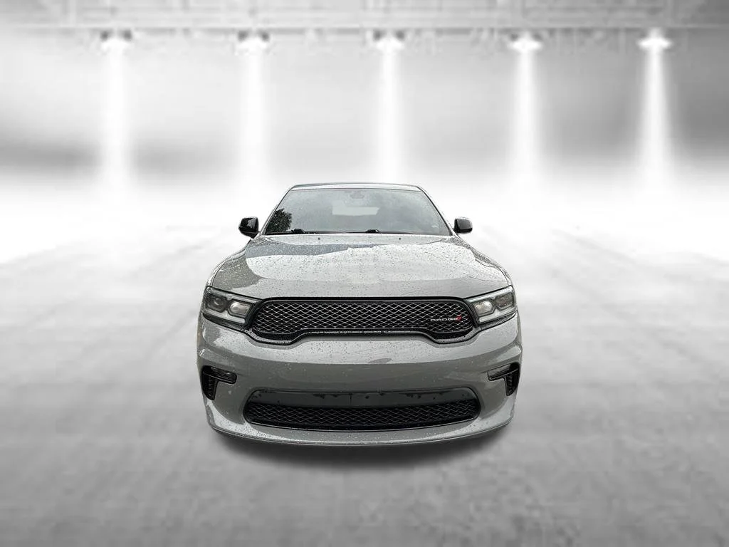 Used 2022 Gray Dodge SXT image 2