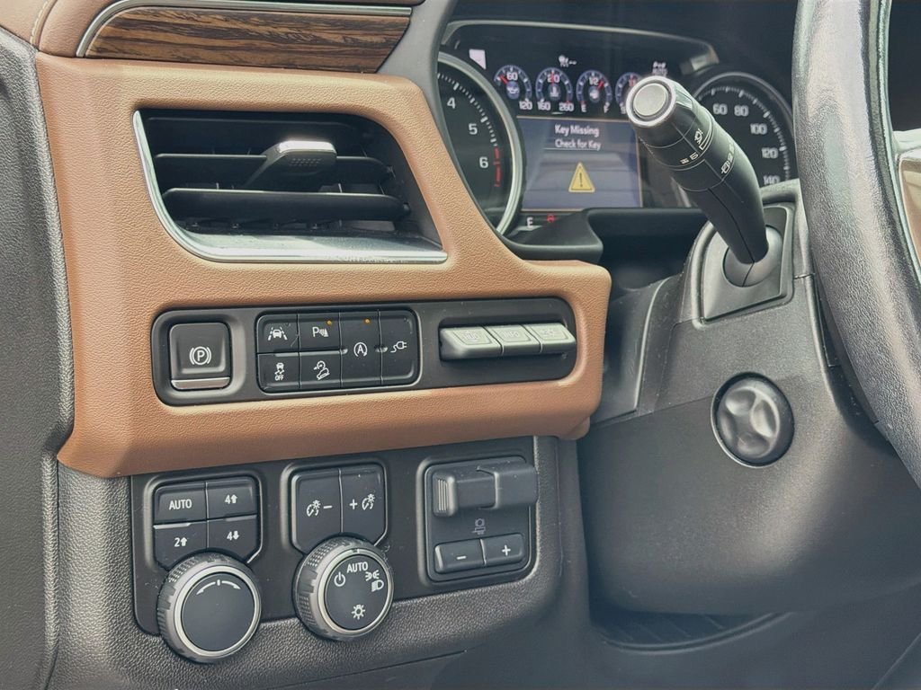 Used 2021 Beige Metallic Chevrolet High Country image 10