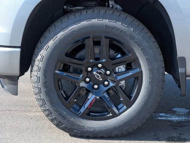 New 2026 Sterling Gray Metallic Chevrolet RST image 4