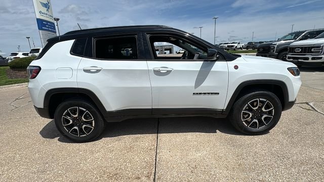 Certified Used 2025 White Jeep Trailhawk image 17