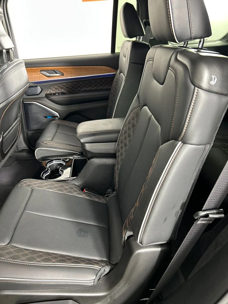 Used 2025 Black Jeep Summit image 17