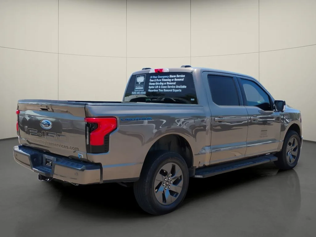 Used 2023 Gray Ford XLT image 7