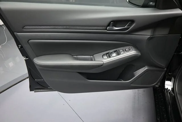 New 2026 Black Nissan 2.5 SV image 9