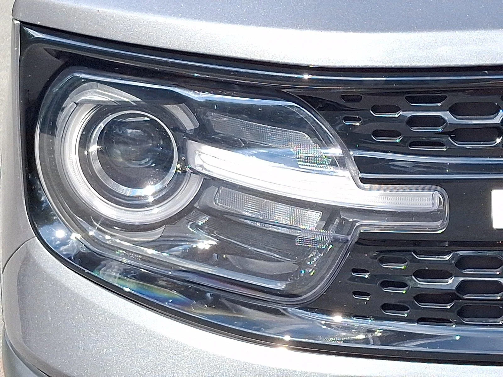 Used 2025 Carbonized Gray Metallic Ford Outer Banks image 9