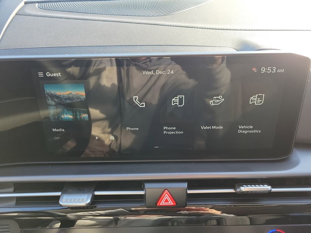New 2026 Glacial White Pearl Kia EX image 32