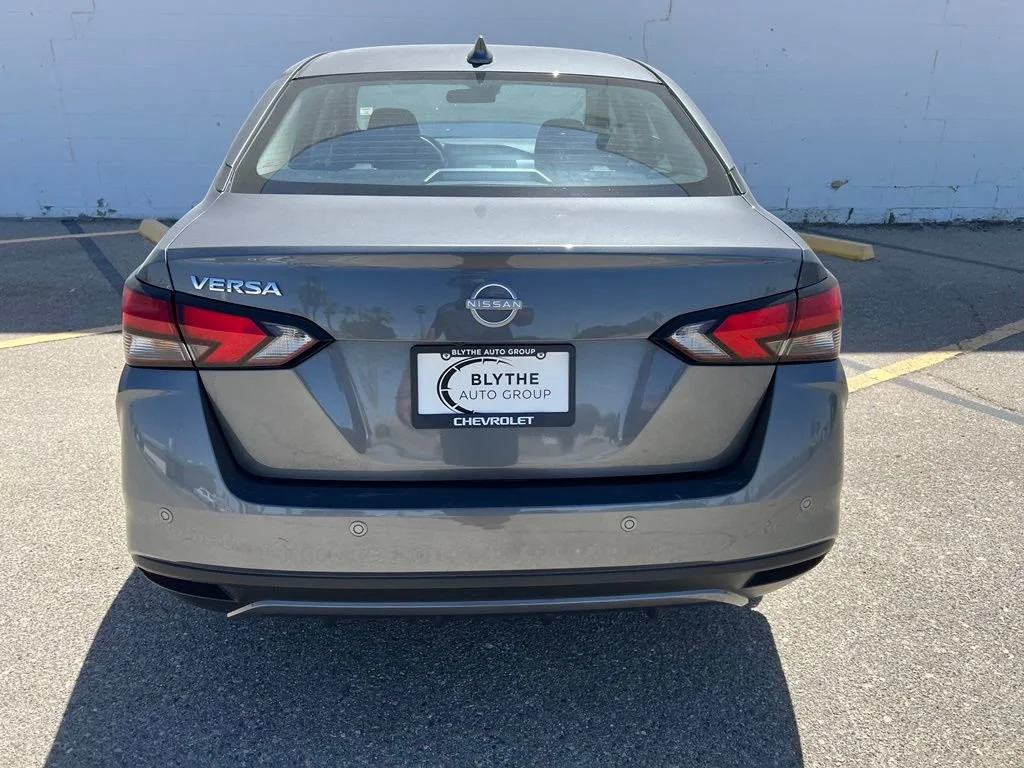 Used 2025 Gray Nissan SV image 4