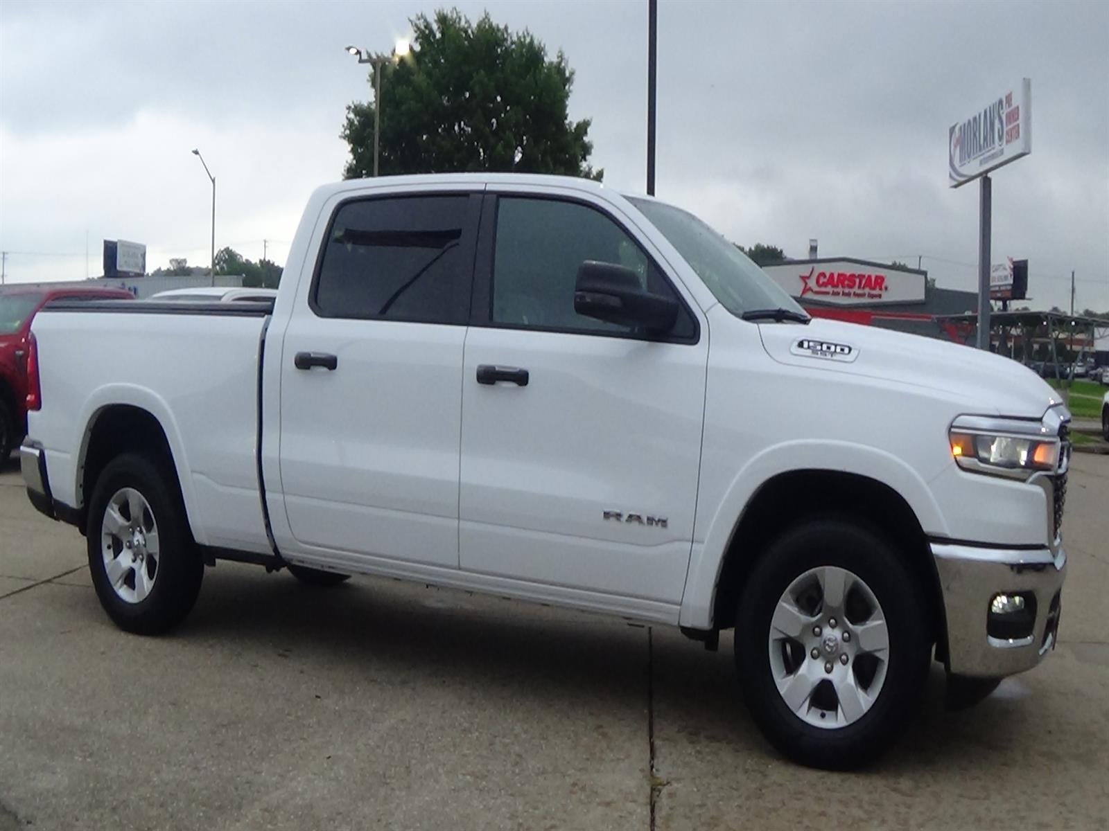 Used 2025 Bright White Clear Coat (pw7) RAM Big Horn image 5