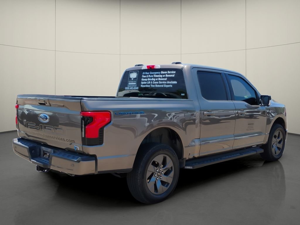 Used 2023 Gray Ford XLT image 7