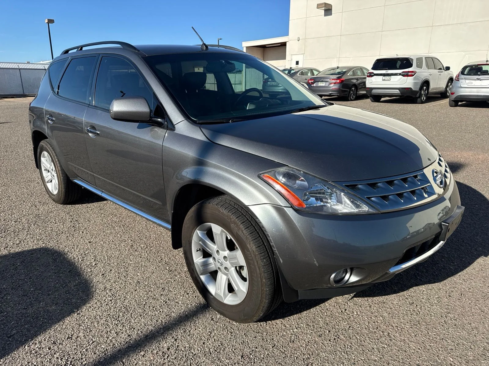 Used 2007 Silver Nissan SL image 3