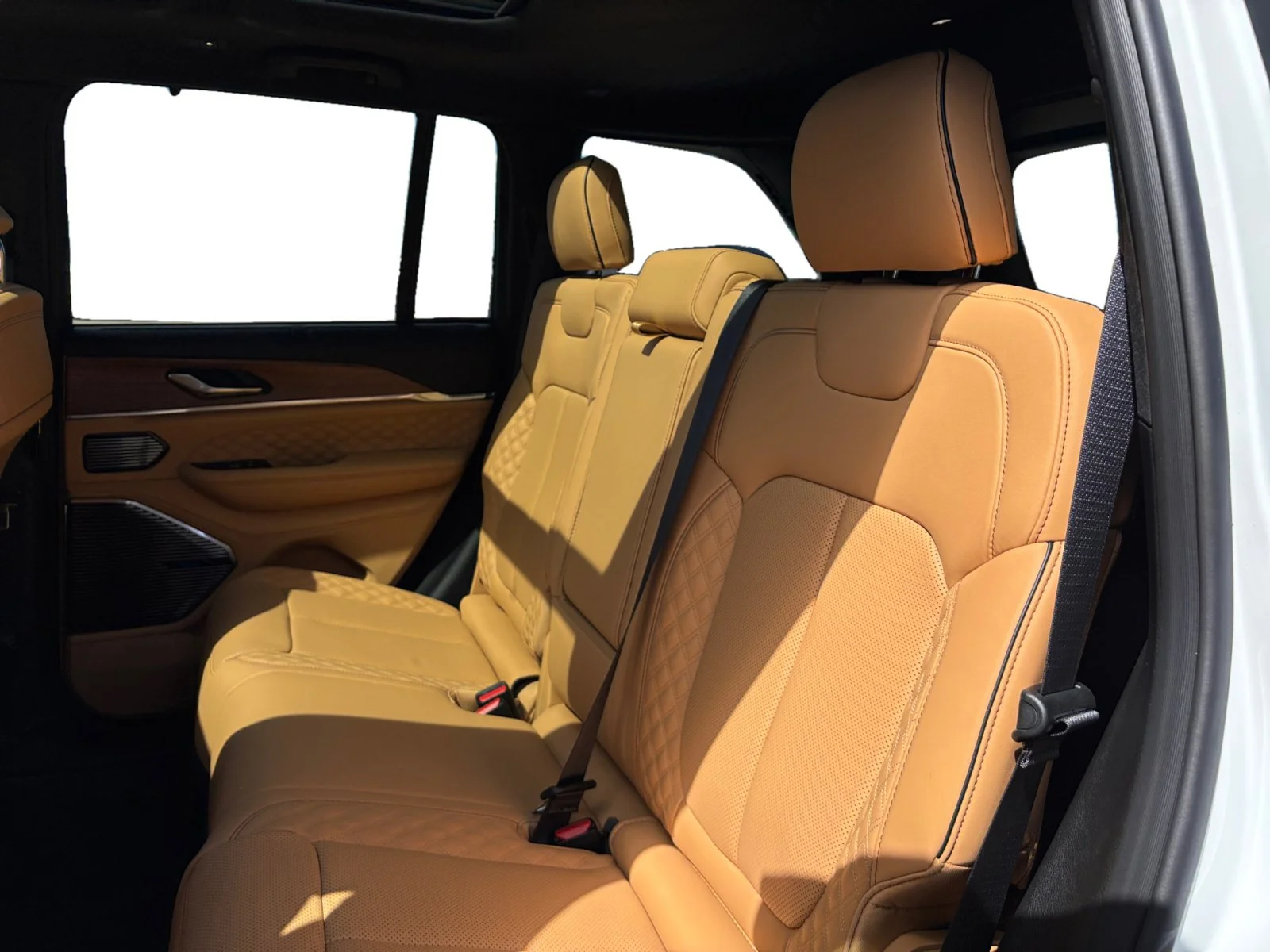 New 2026 Bright White Jeep Summit image 16
