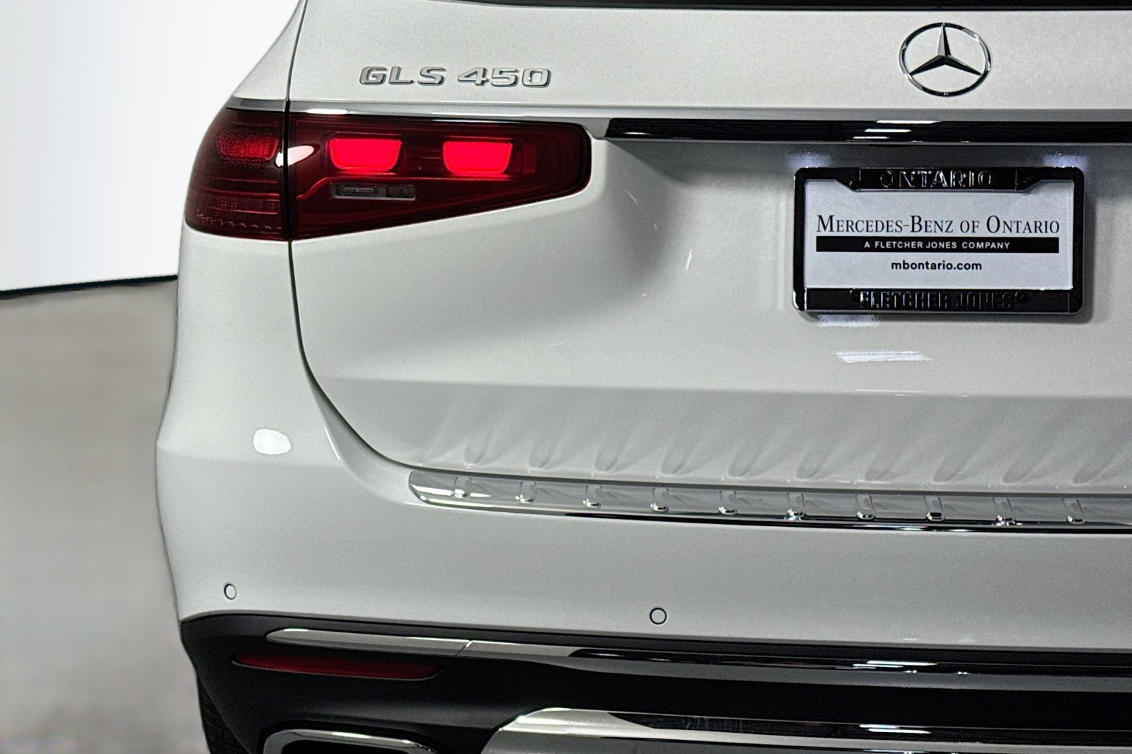 New 2026 Polar White Mercedes-Benz GLS 450 4MATIC® SUV image 15
