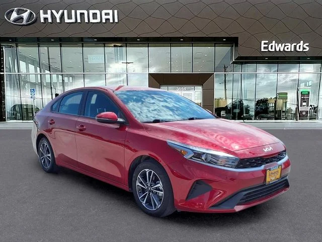 Used 2023 Red Kia LXS image 9