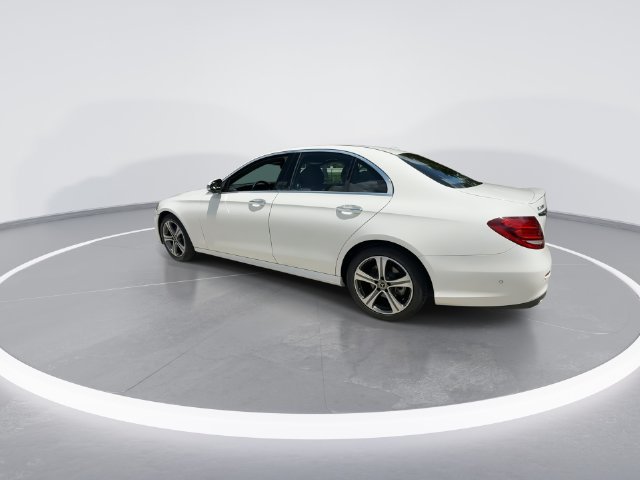 2018 Mercedes-Benz E-Class E300 - Photo 5