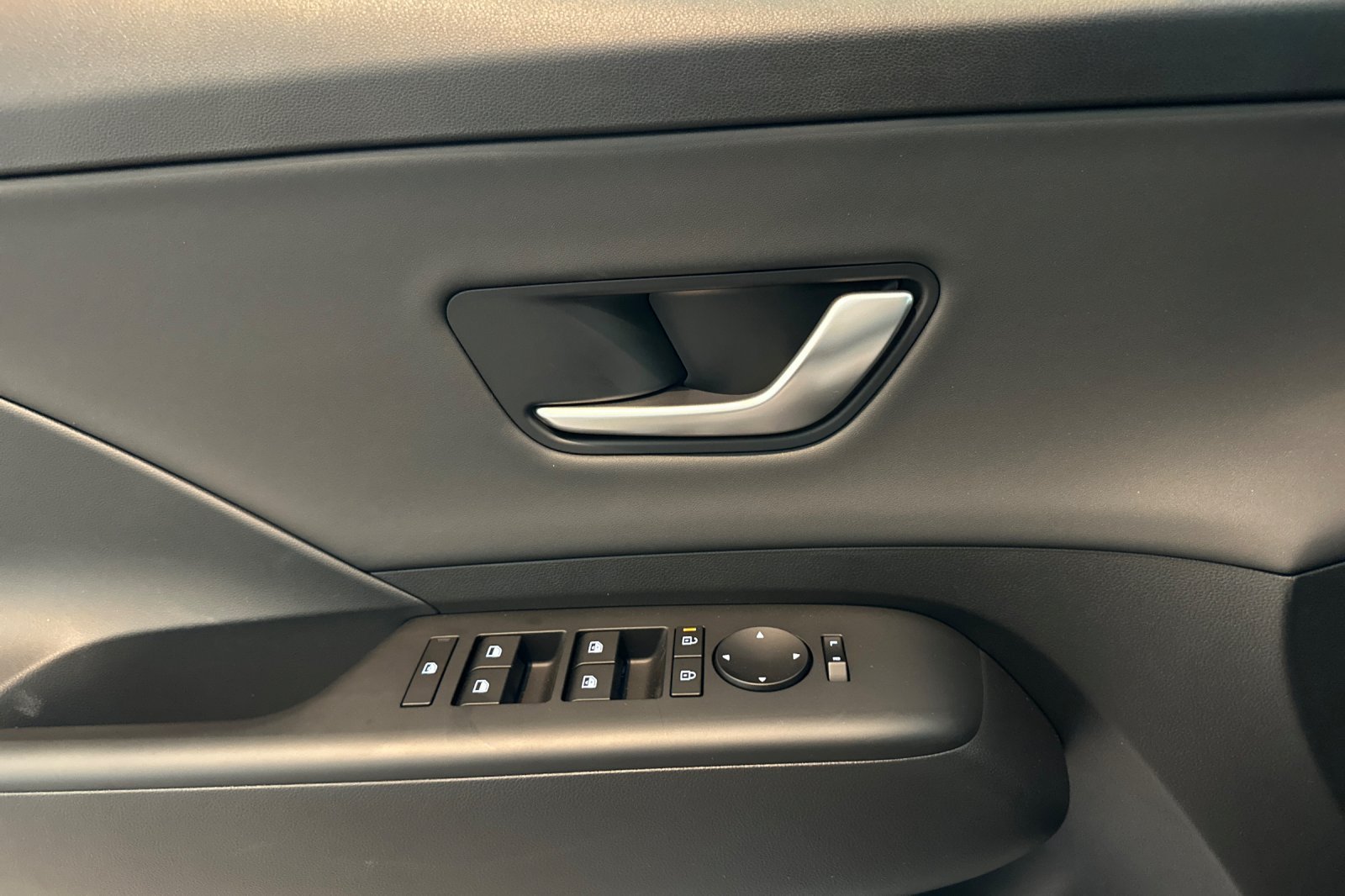 New 2026 Cyber Gray Metallic Hyundai SEL Premium image 11