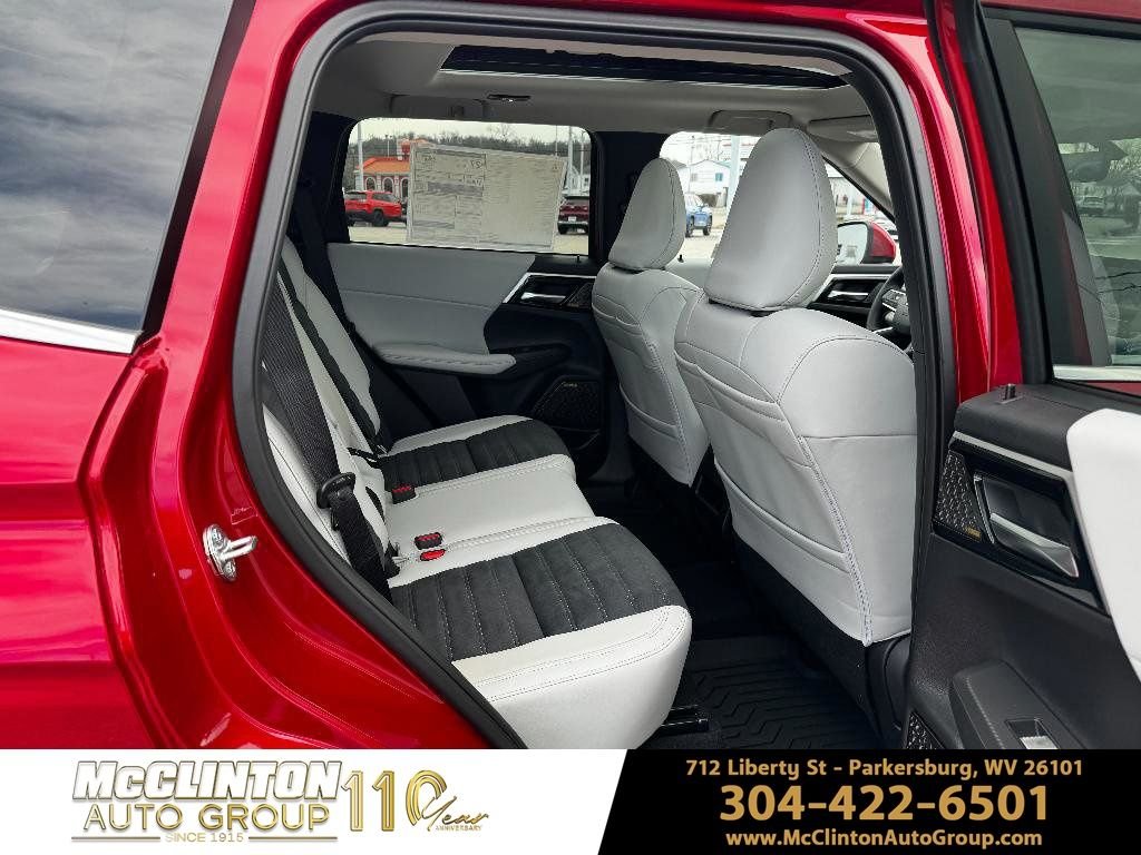 2026 Mitsubishi Outlander SE - Photo 13