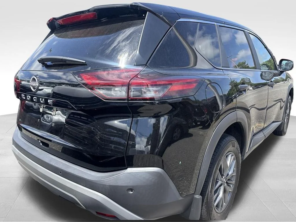 Used 2023 Black Nissan S image 12