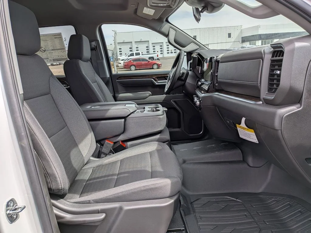 New 2026 Summit White GMC Elevation image 21