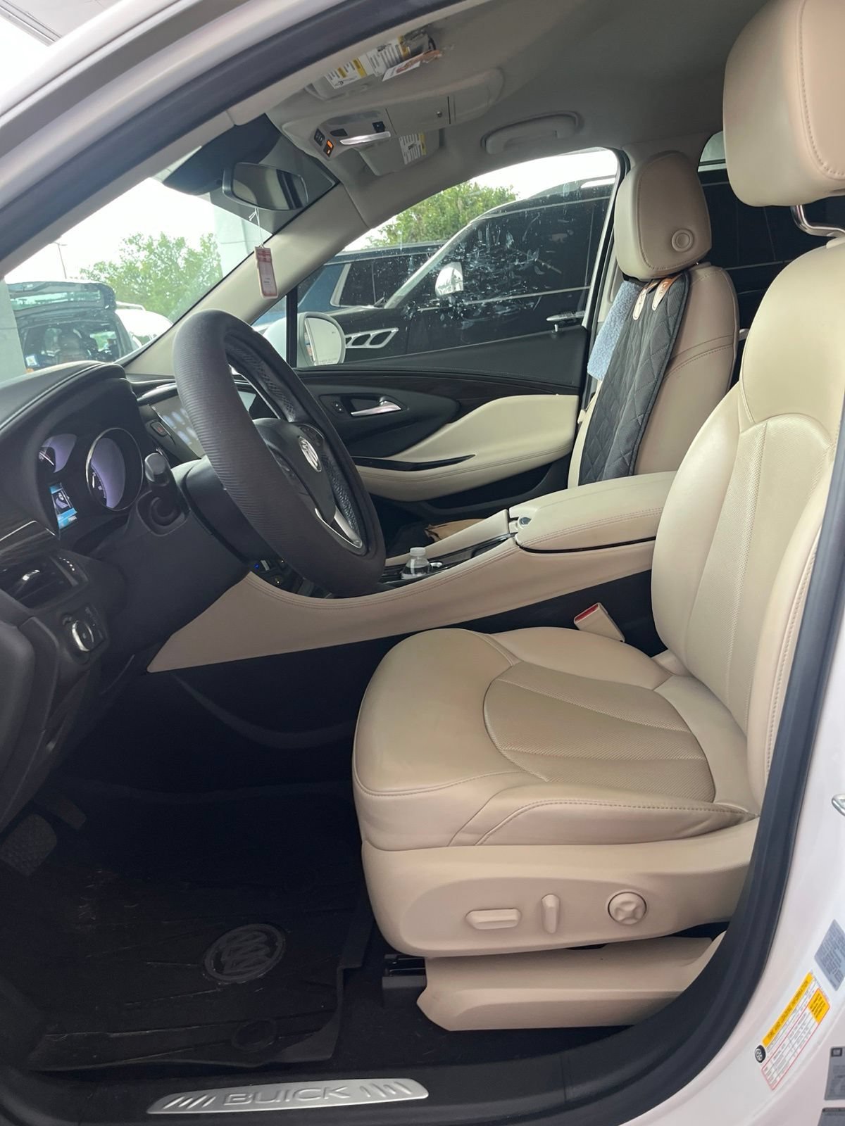 Used 2020 SUMMIT WHITE Buick Essence image 21